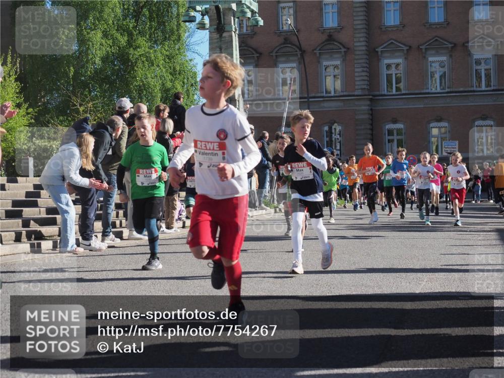 25.04.2025 - Das Zehntel KatJ http://msf.ph/oto/7754267 26.04.2025 08:51:50 Laufen 1739 meine-sportfotos.de