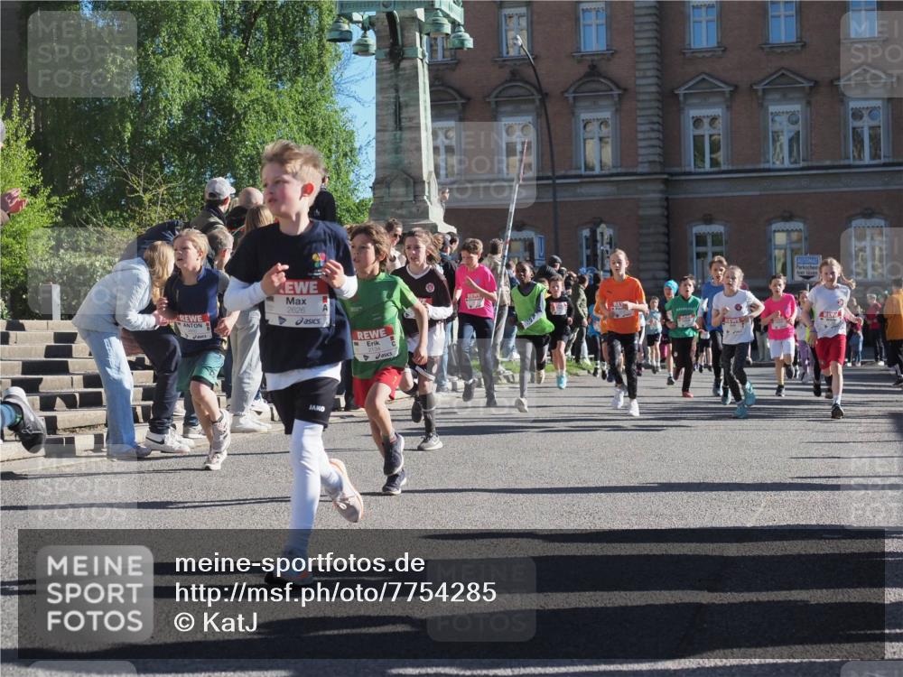 25.04.2025 - Das Zehntel KatJ http://msf.ph/oto/7754285 26.04.2025 08:51:51 Laufen 2626 meine-sportfotos.de