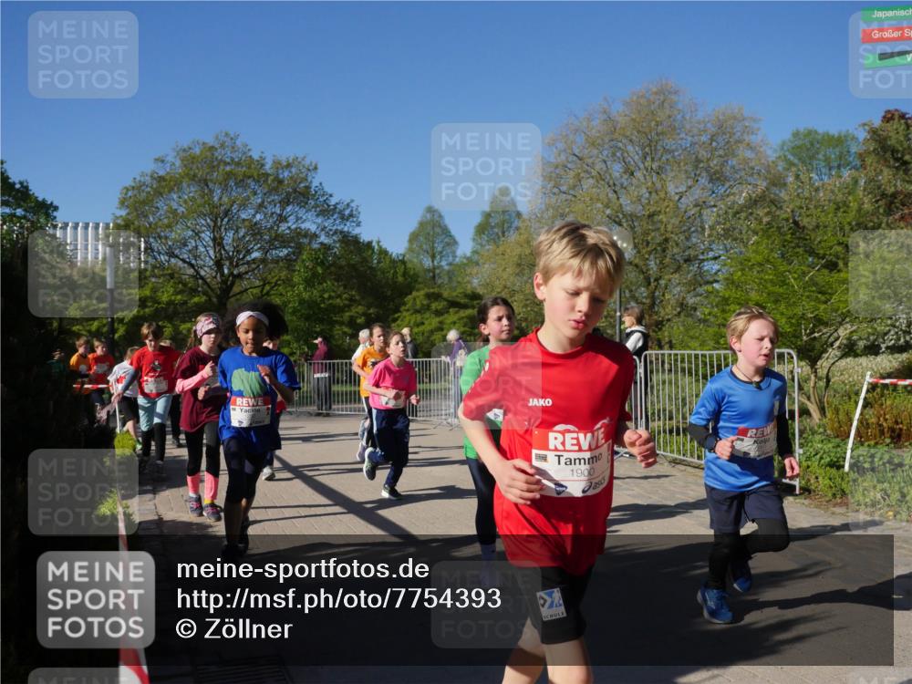 25.04.2025 - Das Zehntel Zöllner http://msf.ph/oto/7754393 26.04.2025 08:45:44 Laufen 1900 meine-sportfotos.de