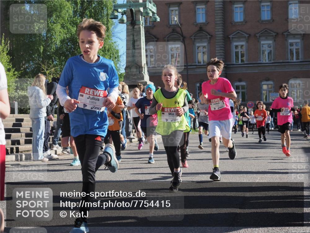 25.04.2025 - Das Zehntel KatJ http://msf.ph/oto/7754415 26.04.2025 08:51:55 Laufen 1984, 3429, 3179 meine-sportfotos.de
