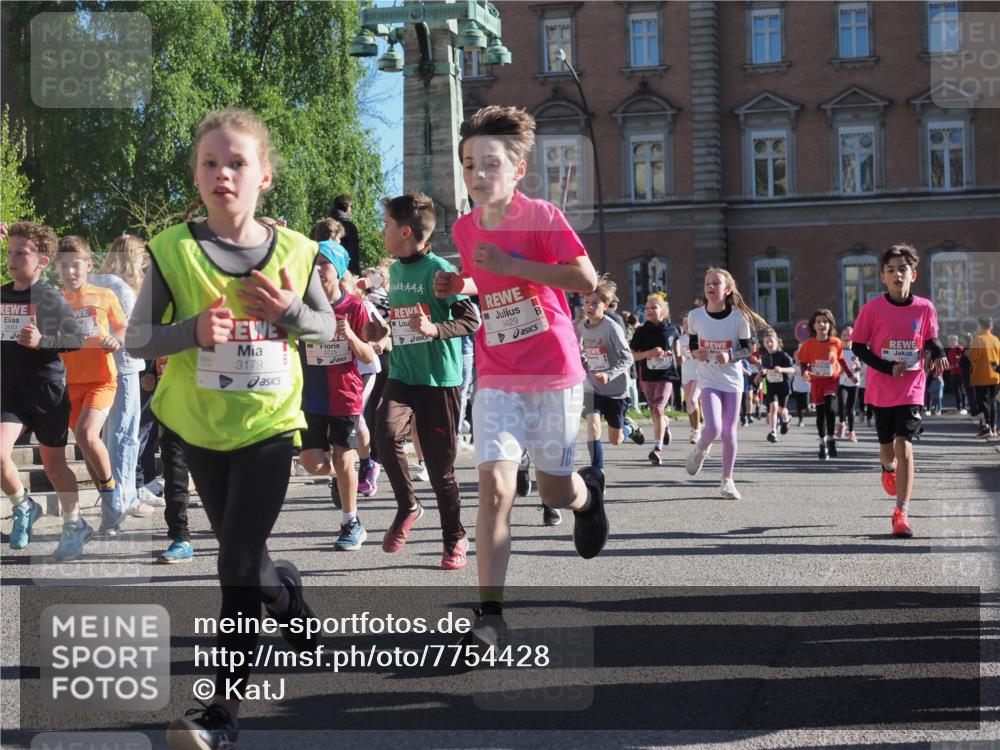 25.04.2025 - Das Zehntel KatJ http://msf.ph/oto/7754428 26.04.2025 08:51:56 Laufen 2683, 3179, 3429 meine-sportfotos.de