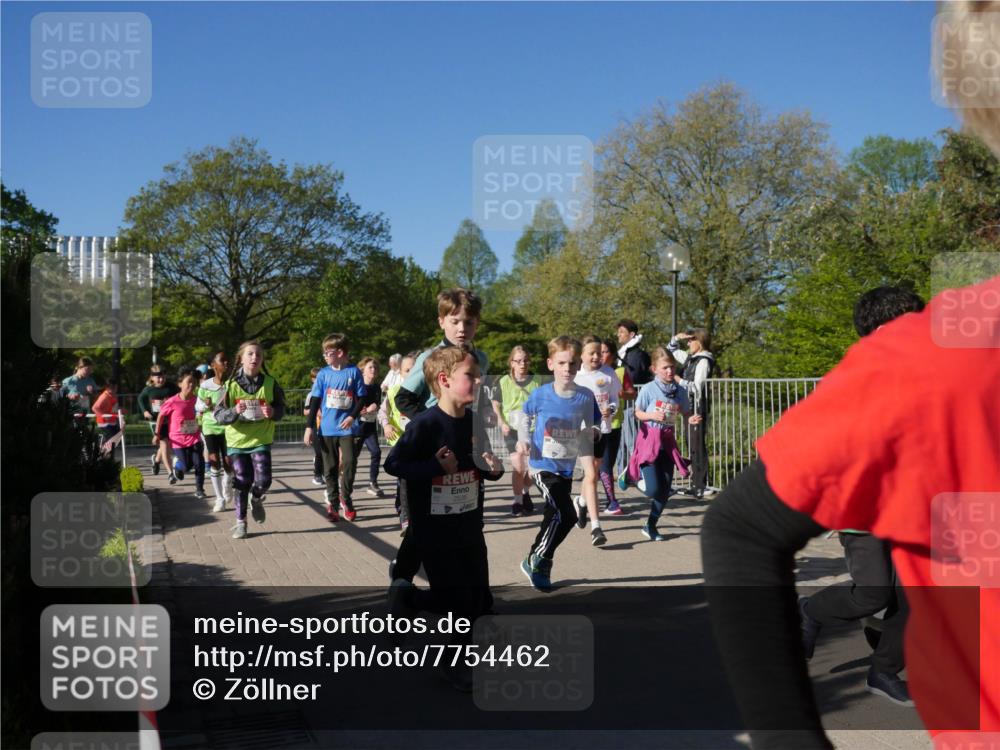 25.04.2025 - Das Zehntel Zöllner http://msf.ph/oto/7754462 26.04.2025 08:45:51 Laufen 2536 meine-sportfotos.de