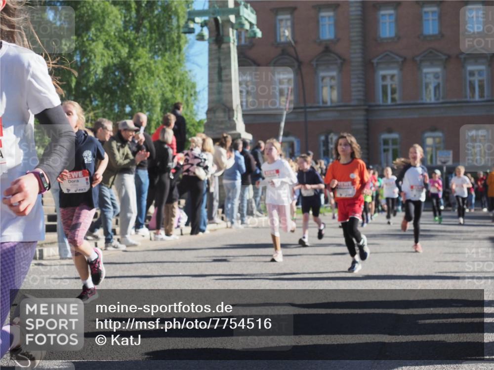 25.04.2025 - Das Zehntel KatJ http://msf.ph/oto/7754516 26.04.2025 08:51:59 Laufen 1080 meine-sportfotos.de