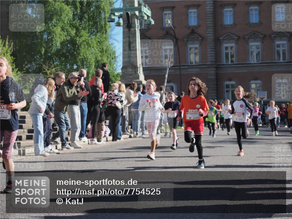 25.04.2025 - Das Zehntel KatJ http://msf.ph/oto/7754525 26.04.2025 08:51:59 Laufen 89 meine-sportfotos.de