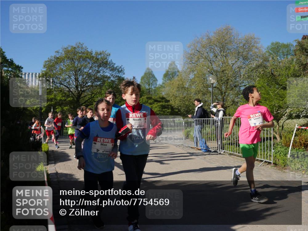 25.04.2025 - Das Zehntel Zöllner http://msf.ph/oto/7754569 26.04.2025 08:46:02 Laufen 3111, 3103 meine-sportfotos.de