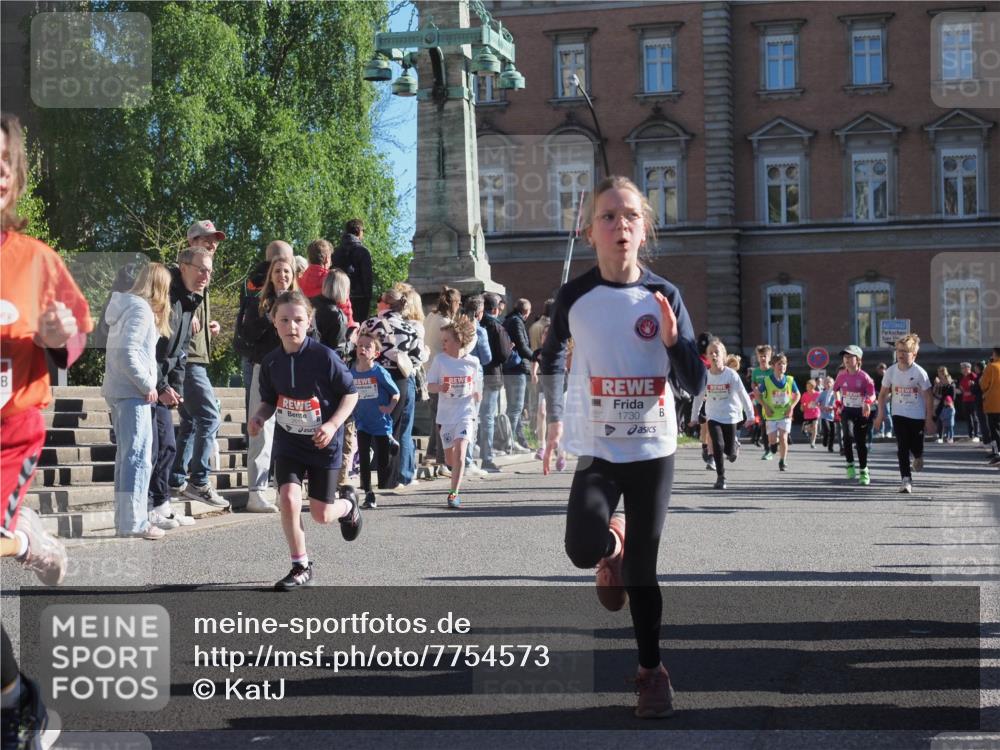 25.04.2025 - Das Zehntel KatJ http://msf.ph/oto/7754573 26.04.2025 08:52:01 Laufen 1730 meine-sportfotos.de