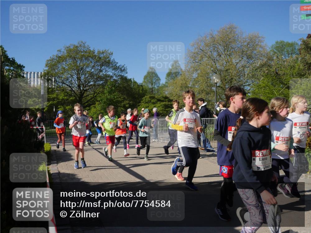 25.04.2025 - Das Zehntel Zöllner http://msf.ph/oto/7754584 26.04.2025 08:46:03 Laufen 1053, 2184 meine-sportfotos.de