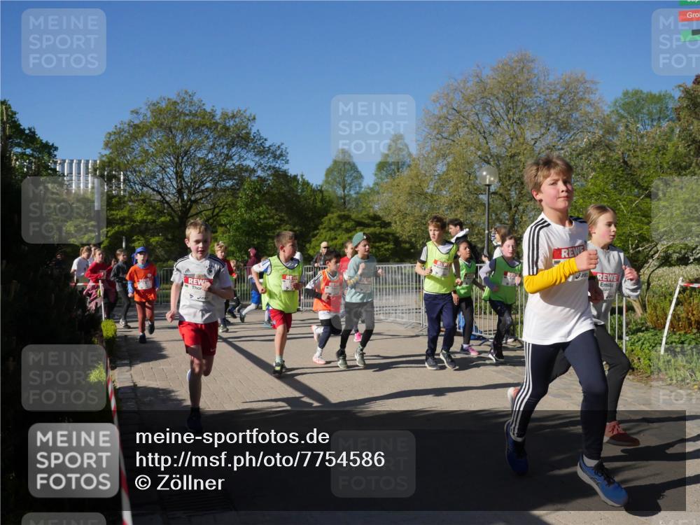 25.04.2025 - Das Zehntel Zöllner http://msf.ph/oto/7754586 26.04.2025 08:46:04 Laufen  meine-sportfotos.de