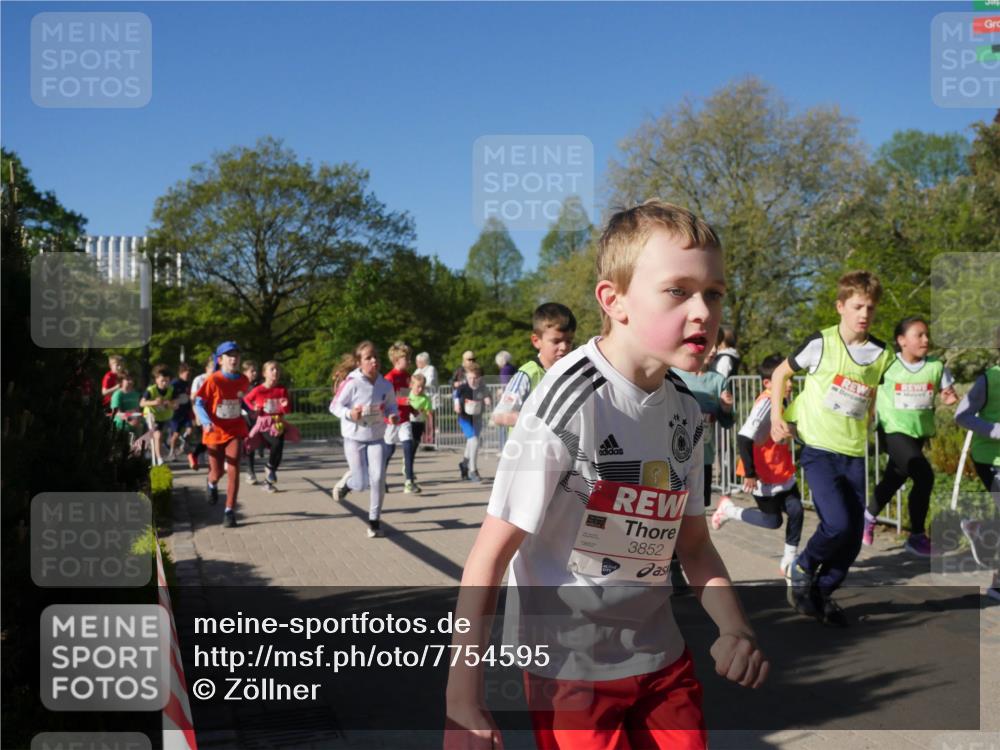 25.04.2025 - Das Zehntel Zöllner http://msf.ph/oto/7754595 26.04.2025 08:46:05 Laufen 3852 meine-sportfotos.de