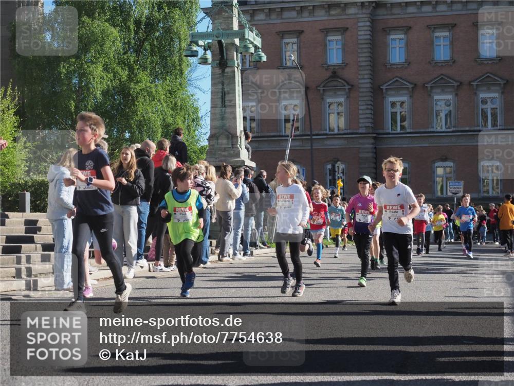 25.04.2025 - Das Zehntel KatJ http://msf.ph/oto/7754638 26.04.2025 08:52:03 Laufen 2833 meine-sportfotos.de