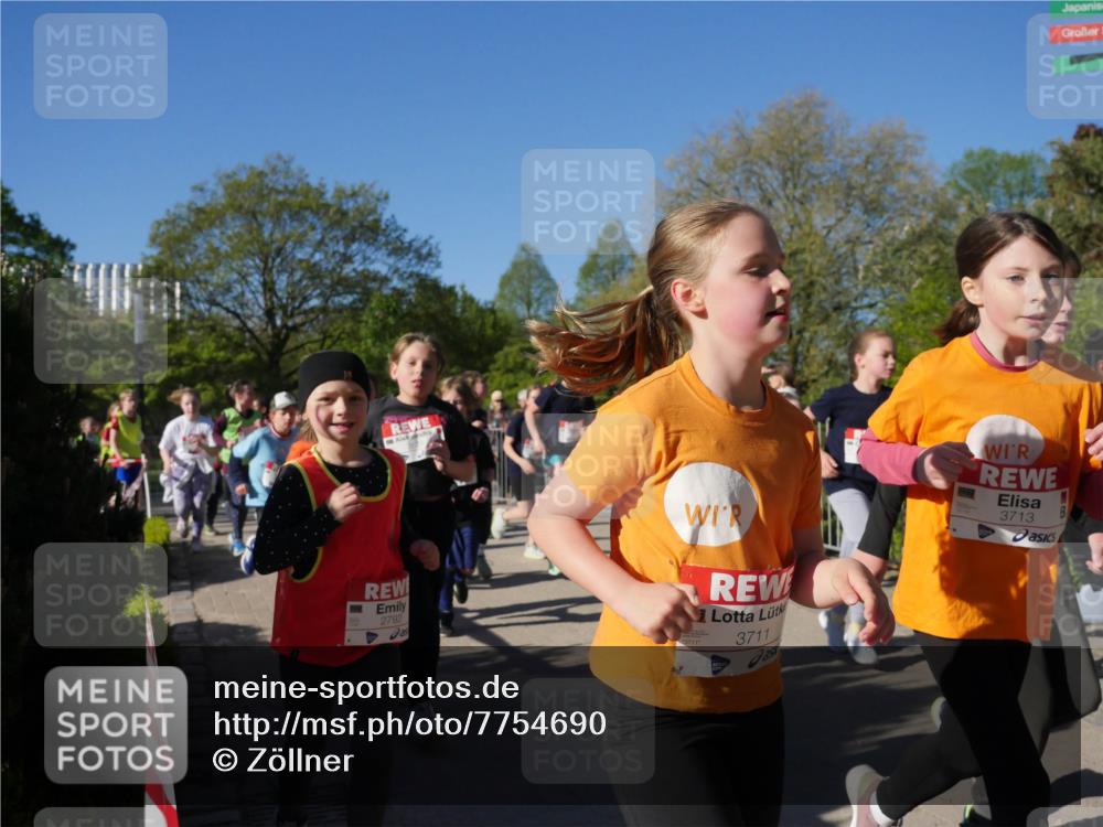 25.04.2025 - Das Zehntel Zöllner http://msf.ph/oto/7754690 26.04.2025 08:46:14 Laufen 2792, 3711, 3713 meine-sportfotos.de