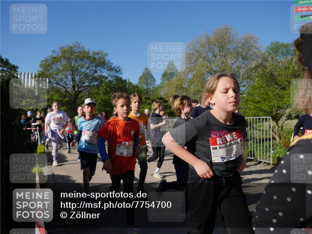 25.04.2025 - Das Zehntel Zöllner http://msf.ph/oto/7754700 26.04.2025 08:46:15 Laufen 3756, 2629 meine-sportfotos.de