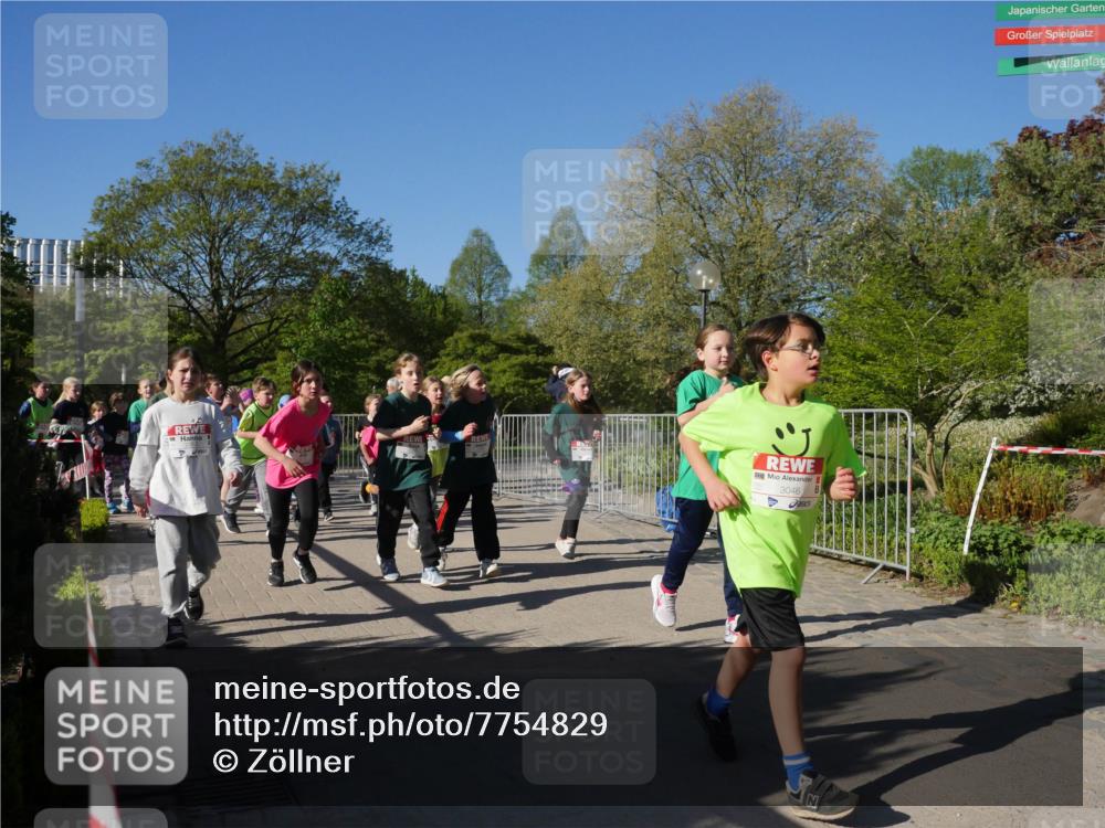 25.04.2025 - Das Zehntel Zöllner http://msf.ph/oto/7754829 26.04.2025 08:46:29 Laufen 3046 meine-sportfotos.de