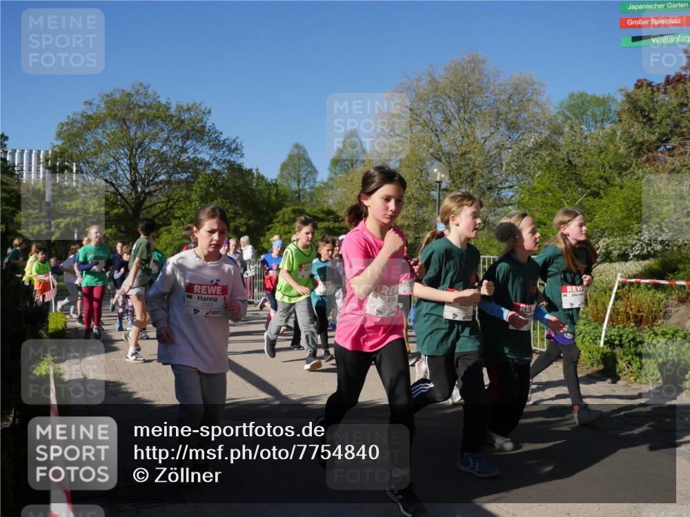 25.04.2025 - Das Zehntel Zöllner http://msf.ph/oto/7754840 26.04.2025 08:46:30 Laufen 2353 meine-sportfotos.de