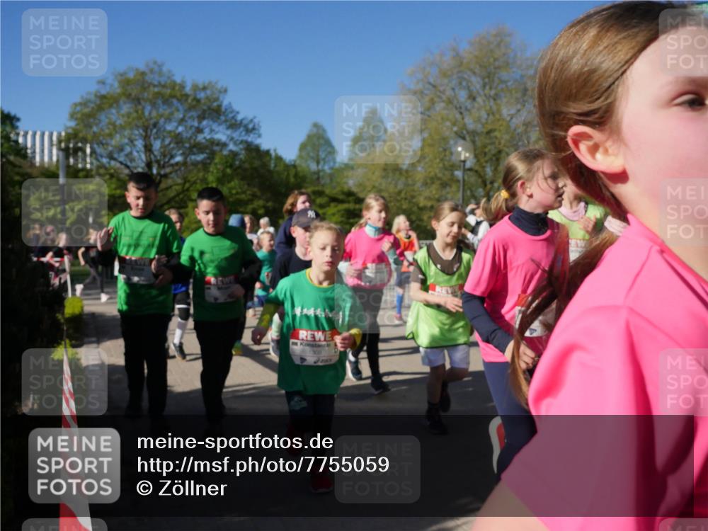 25.04.2025 - Das Zehntel Zöllner http://msf.ph/oto/7755059 26.04.2025 08:46:54 Laufen 1308 meine-sportfotos.de