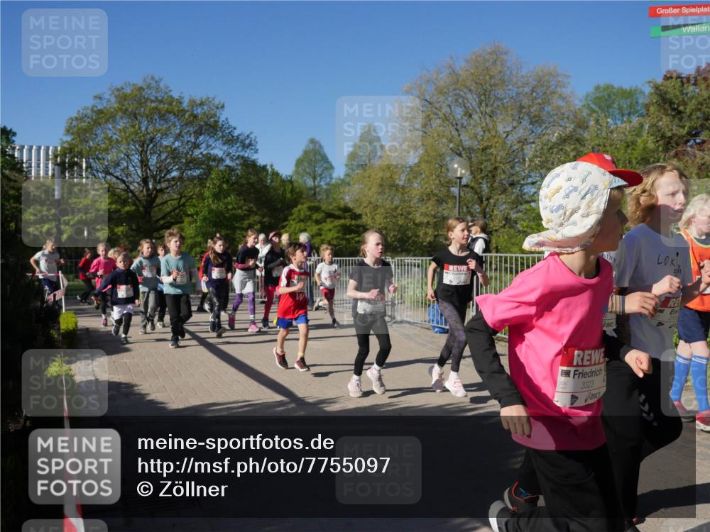 25.04.2025 - Das Zehntel Zöllner http://msf.ph/oto/7755097 26.04.2025 08:46:57 Laufen 60, 0, 0, 3323 meine-sportfotos.de
