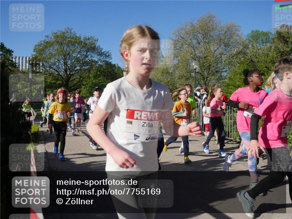 25.04.2025 - Das Zehntel Zöllner http://msf.ph/oto/7755169 26.04.2025 08:47:04 Laufen 2201 meine-sportfotos.de