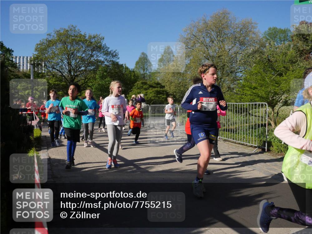 25.04.2025 - Das Zehntel Zöllner http://msf.ph/oto/7755215 26.04.2025 08:47:09 Laufen 3871 meine-sportfotos.de