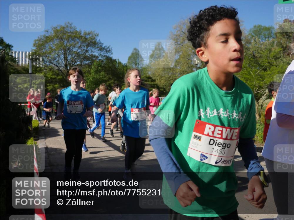 25.04.2025 - Das Zehntel Zöllner http://msf.ph/oto/7755231 26.04.2025 08:47:11 Laufen 2079, 1433, 1433 meine-sportfotos.de