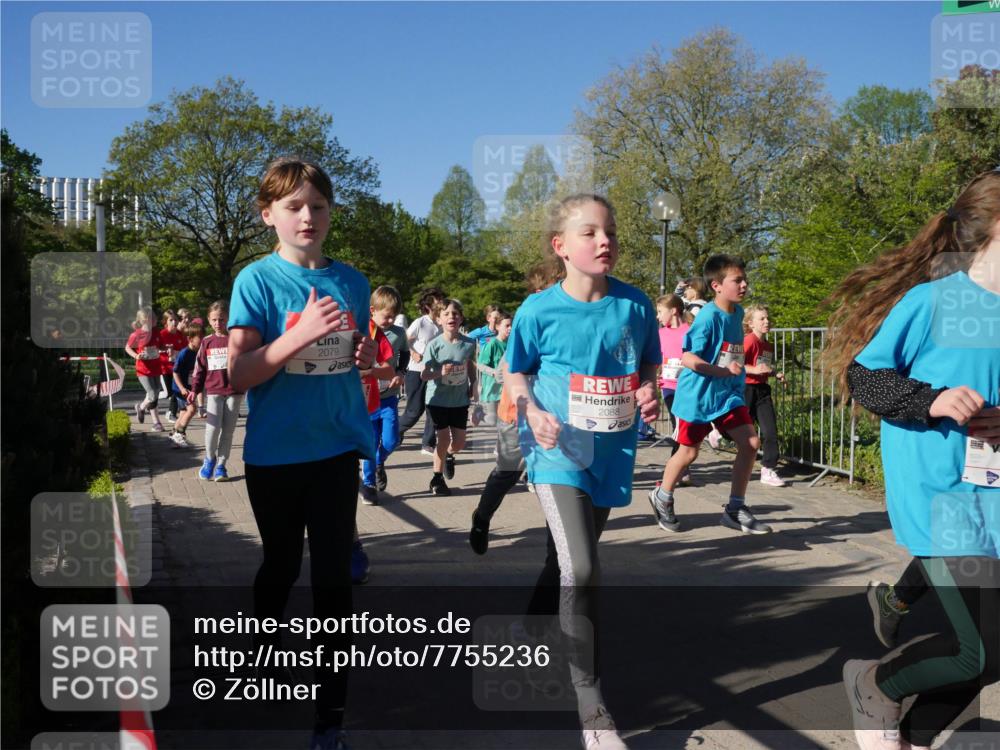 25.04.2025 - Das Zehntel Zöllner http://msf.ph/oto/7755236 26.04.2025 08:47:11 Laufen 2079, 2088 meine-sportfotos.de