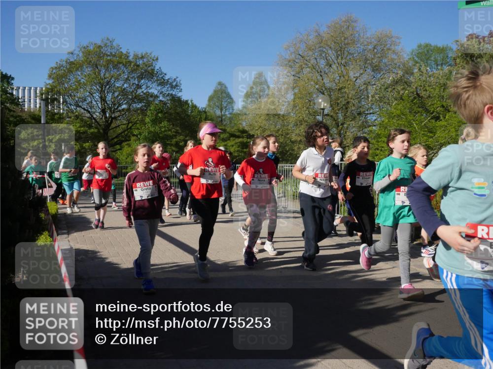 25.04.2025 - Das Zehntel Zöllner http://msf.ph/oto/7755253 26.04.2025 08:47:13 Laufen  meine-sportfotos.de