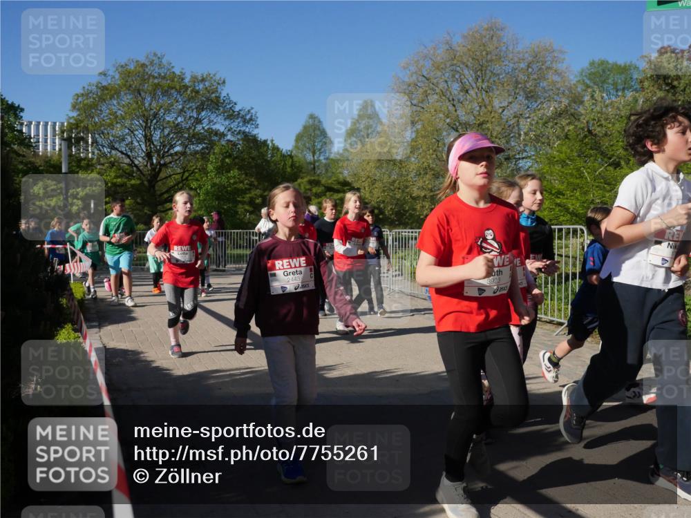 25.04.2025 - Das Zehntel Zöllner http://msf.ph/oto/7755261 26.04.2025 08:47:14 Laufen 2443, 3923 meine-sportfotos.de