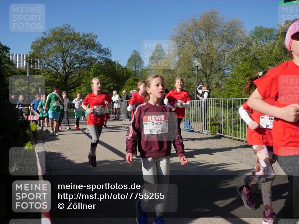 25.04.2025 - Das Zehntel Zöllner http://msf.ph/oto/7755265 26.04.2025 08:47:14 Laufen 2443, 39 meine-sportfotos.de