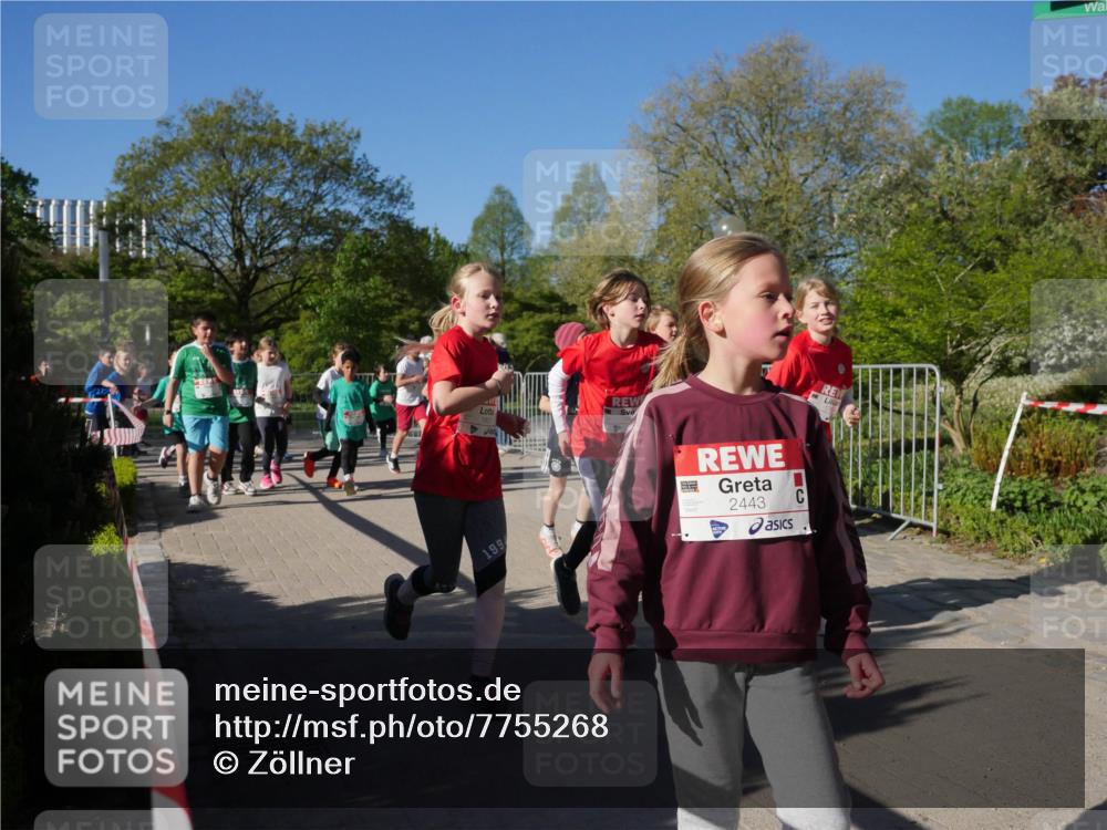 25.04.2025 - Das Zehntel Zöllner http://msf.ph/oto/7755268 26.04.2025 08:47:15 Laufen 199, 2443 meine-sportfotos.de