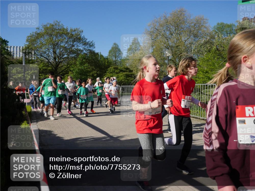 25.04.2025 - Das Zehntel Zöllner http://msf.ph/oto/7755273 26.04.2025 08:47:15 Laufen 1801, 1807, 199 meine-sportfotos.de