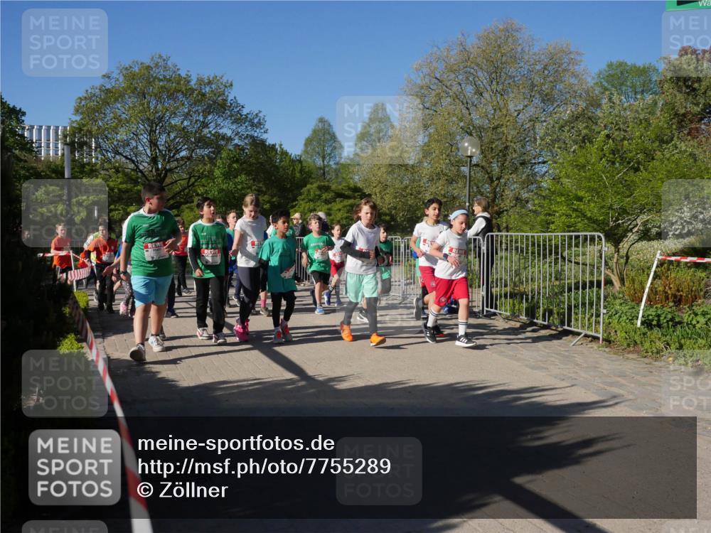 25.04.2025 - Das Zehntel Zöllner http://msf.ph/oto/7755289 26.04.2025 08:47:17 Laufen  meine-sportfotos.de