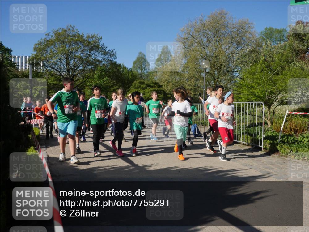 25.04.2025 - Das Zehntel Zöllner http://msf.ph/oto/7755291 26.04.2025 08:47:17 Laufen  meine-sportfotos.de