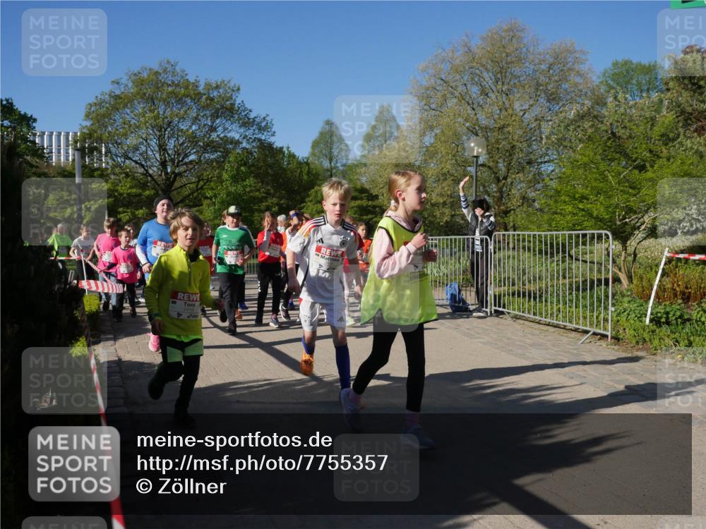 25.04.2025 - Das Zehntel Zöllner http://msf.ph/oto/7755357 26.04.2025 08:47:23 Laufen 2419 meine-sportfotos.de