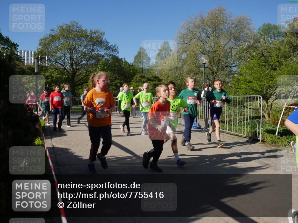 25.04.2025 - Das Zehntel Zöllner http://msf.ph/oto/7755416 26.04.2025 08:47:29 Laufen  meine-sportfotos.de