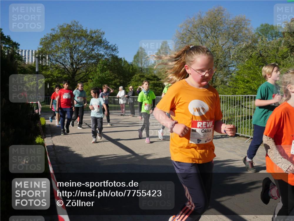 25.04.2025 - Das Zehntel Zöllner http://msf.ph/oto/7755423 26.04.2025 08:47:30 Laufen 3670 meine-sportfotos.de