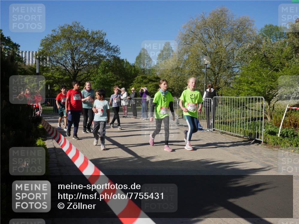 25.04.2025 - Das Zehntel Zöllner http://msf.ph/oto/7755431 26.04.2025 08:47:30 Laufen  meine-sportfotos.de