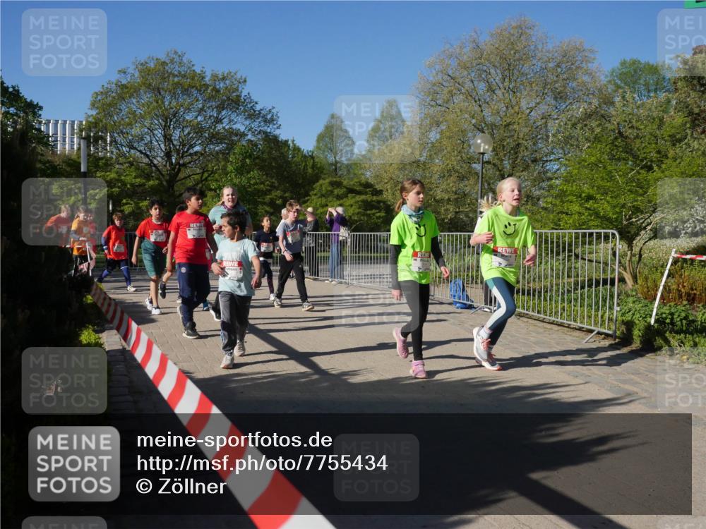 25.04.2025 - Das Zehntel Zöllner http://msf.ph/oto/7755434 26.04.2025 08:47:31 Laufen  meine-sportfotos.de