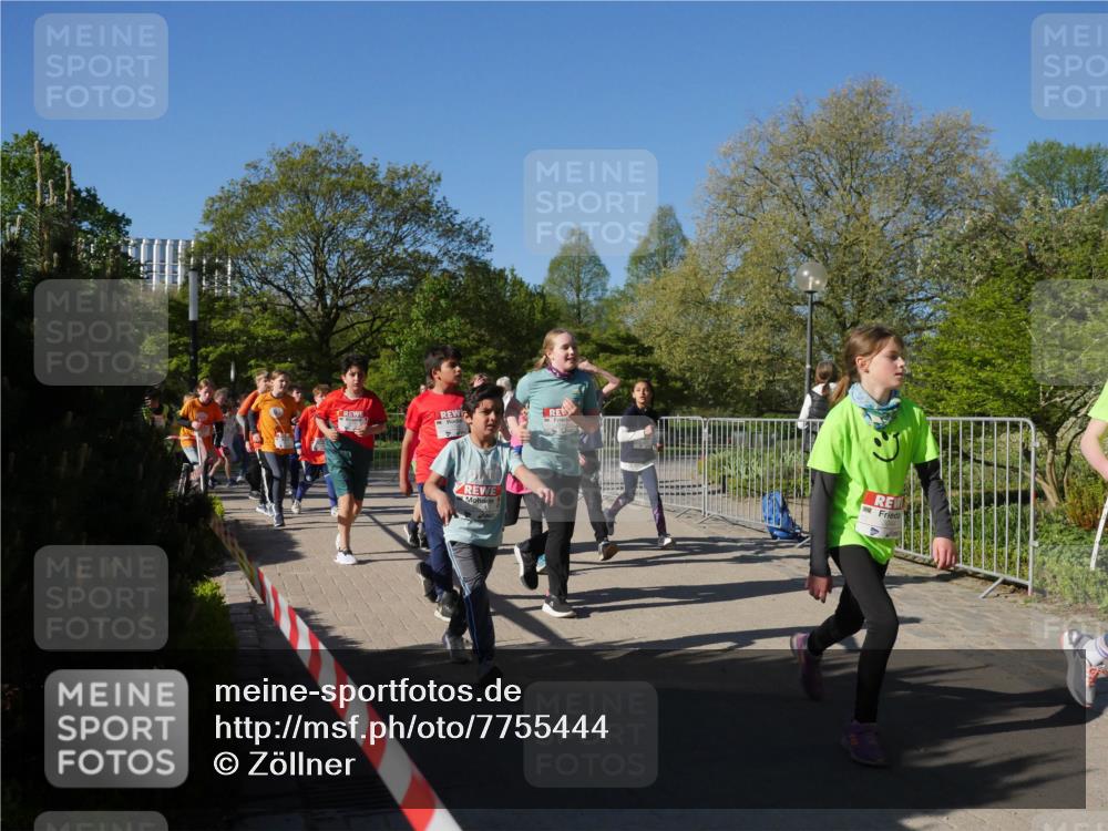 25.04.2025 - Das Zehntel Zöllner http://msf.ph/oto/7755444 26.04.2025 08:47:31 Laufen  meine-sportfotos.de