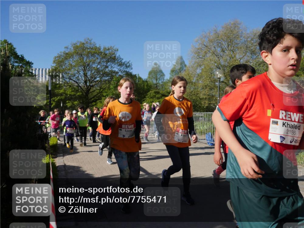 25.04.2025 - Das Zehntel Zöllner http://msf.ph/oto/7755471 26.04.2025 08:47:34 Laufen 3771, 3797, 2186, 2186 meine-sportfotos.de