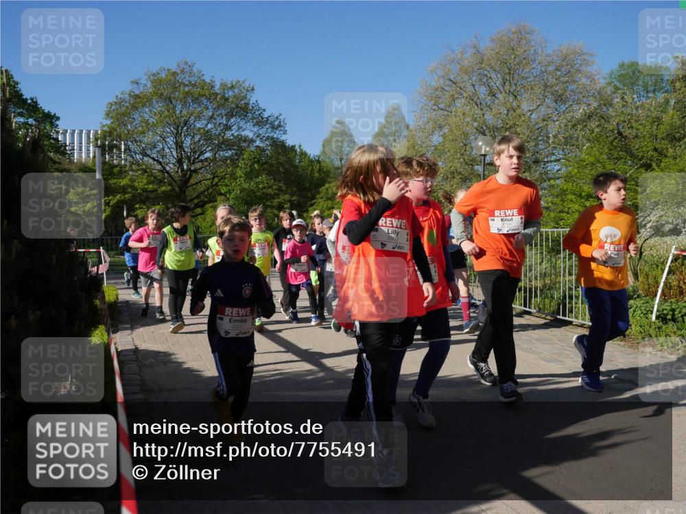 25.04.2025 - Das Zehntel Zöllner http://msf.ph/oto/7755491 26.04.2025 08:47:36 Laufen 2220, 2803, 3794 meine-sportfotos.de