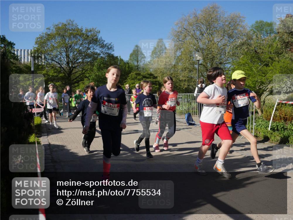 25.04.2025 - Das Zehntel Zöllner http://msf.ph/oto/7755534 26.04.2025 08:47:41 Laufen 1012 meine-sportfotos.de