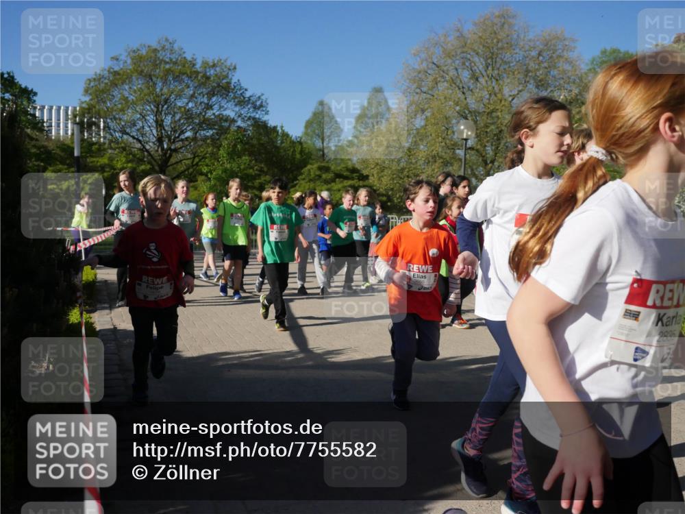 25.04.2025 - Das Zehntel Zöllner http://msf.ph/oto/7755582 26.04.2025 08:47:46 Laufen 2836 meine-sportfotos.de