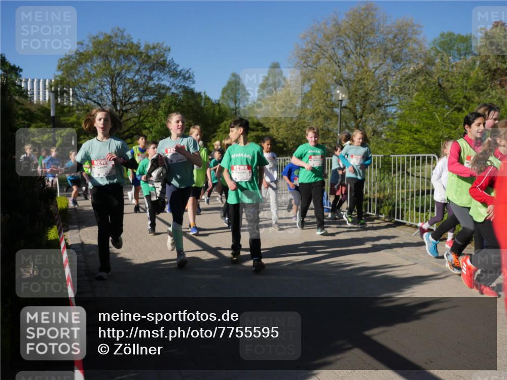 25.04.2025 - Das Zehntel Zöllner http://msf.ph/oto/7755595 26.04.2025 08:47:47 Laufen  meine-sportfotos.de