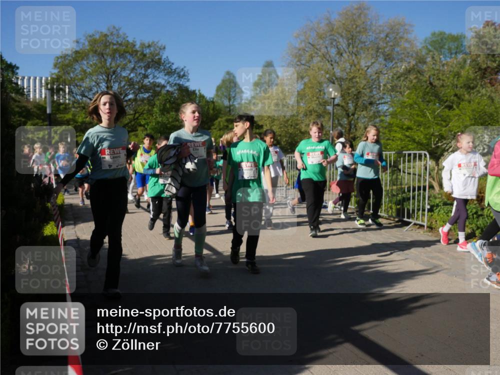 25.04.2025 - Das Zehntel Zöllner http://msf.ph/oto/7755600 26.04.2025 08:47:47 Laufen  meine-sportfotos.de