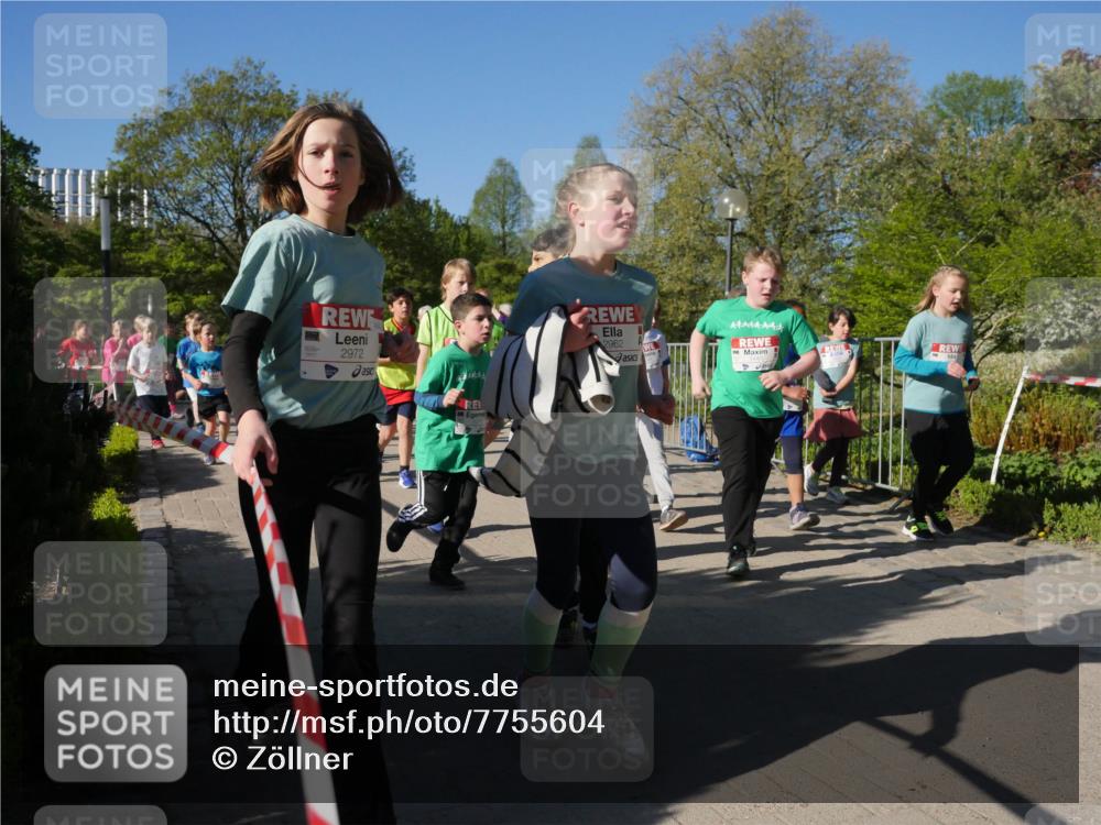 25.04.2025 - Das Zehntel Zöllner http://msf.ph/oto/7755604 26.04.2025 08:47:48 Laufen 2972, 2962 meine-sportfotos.de