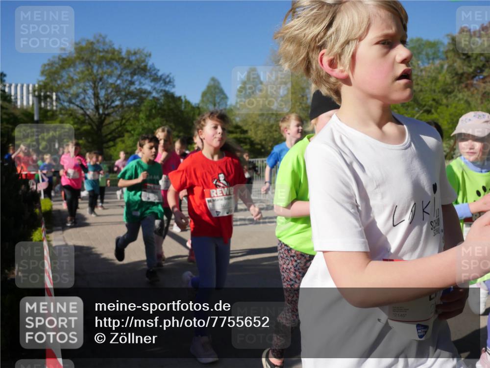 25.04.2025 - Das Zehntel Zöllner http://msf.ph/oto/7755652 26.04.2025 08:47:53 Laufen 1067, 2145 meine-sportfotos.de