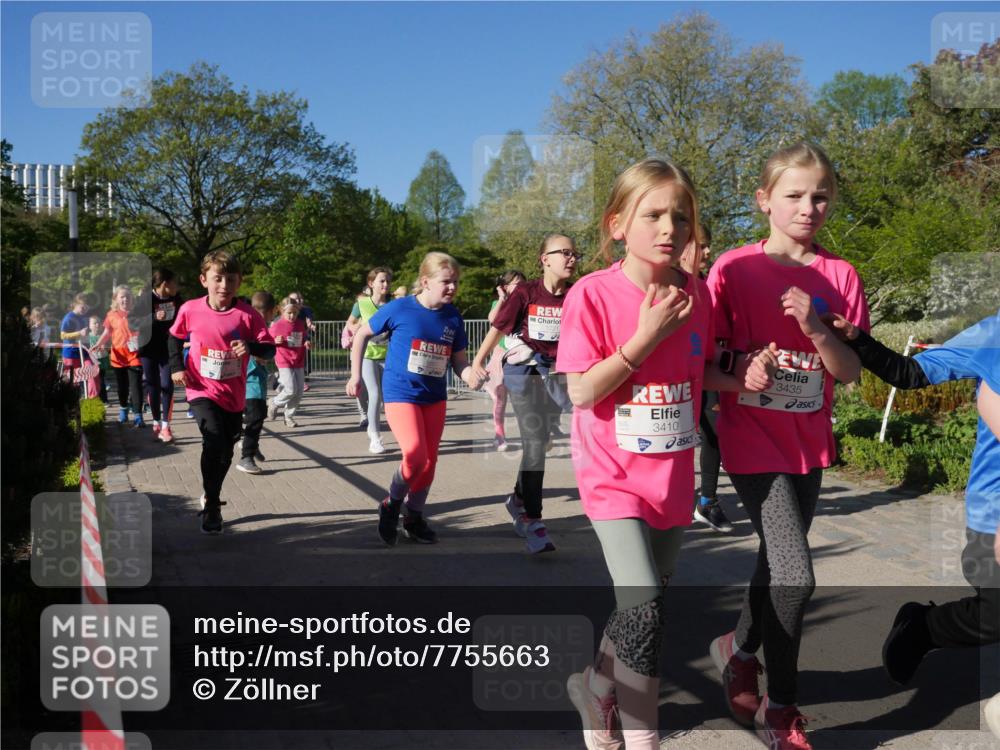 25.04.2025 - Das Zehntel Zöllner http://msf.ph/oto/7755663 26.04.2025 08:47:54 Laufen 3410, 3435 meine-sportfotos.de