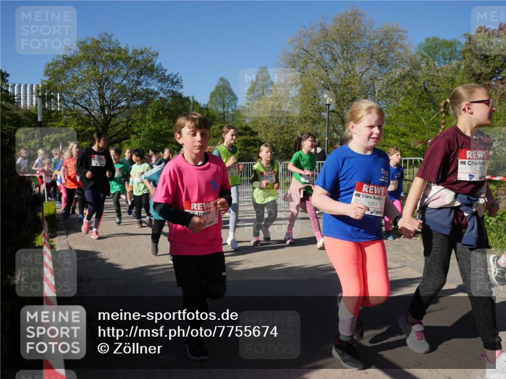 25.04.2025 - Das Zehntel Zöllner http://msf.ph/oto/7755674 26.04.2025 08:47:55 Laufen 1257, 1221 meine-sportfotos.de