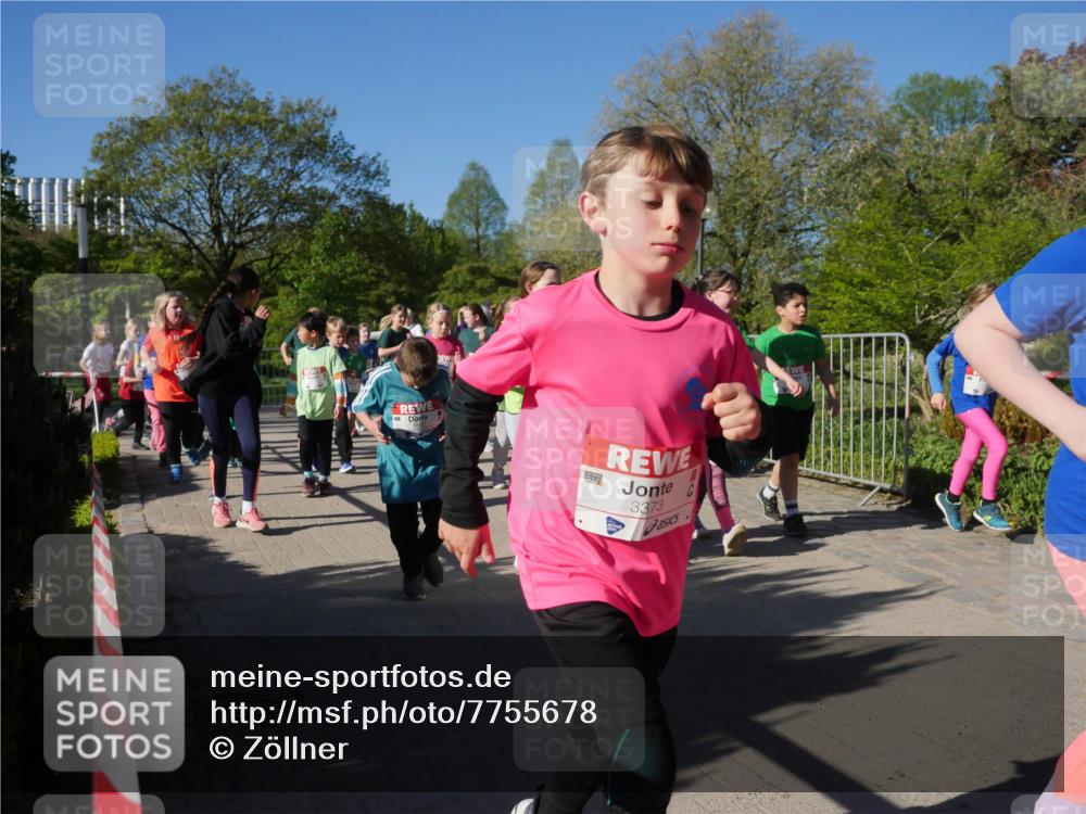 25.04.2025 - Das Zehntel Zöllner http://msf.ph/oto/7755678 26.04.2025 08:47:55 Laufen 3373 meine-sportfotos.de