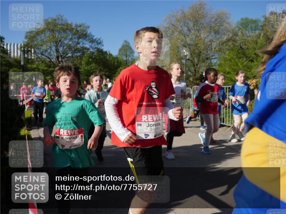 25.04.2025 - Das Zehntel Zöllner http://msf.ph/oto/7755727 26.04.2025 08:48:00 Laufen 1588, 3888 meine-sportfotos.de