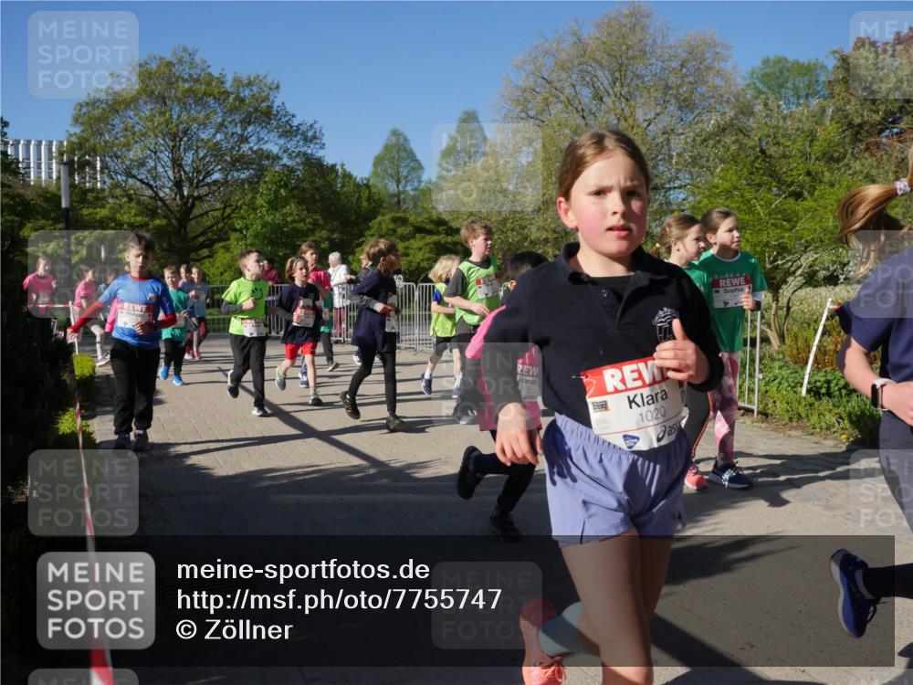25.04.2025 - Das Zehntel Zöllner http://msf.ph/oto/7755747 26.04.2025 08:48:02 Laufen 3242, 1020 meine-sportfotos.de